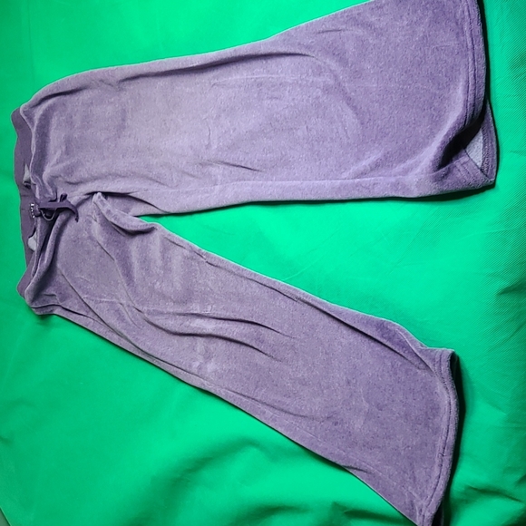 Ladies Jogging Suit - Picture 6 of 9